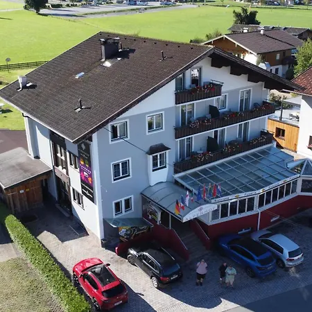 Alpenhof Otel 3*