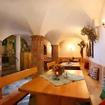 Alpenhof Hotell 3*